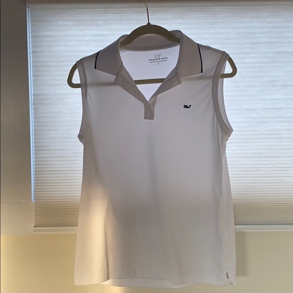 Vineyard Vines Tops - Vineyard Vines tank top